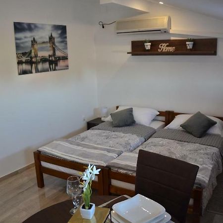 Novska Apartman Dabrovic מראה חיצוני תמונה