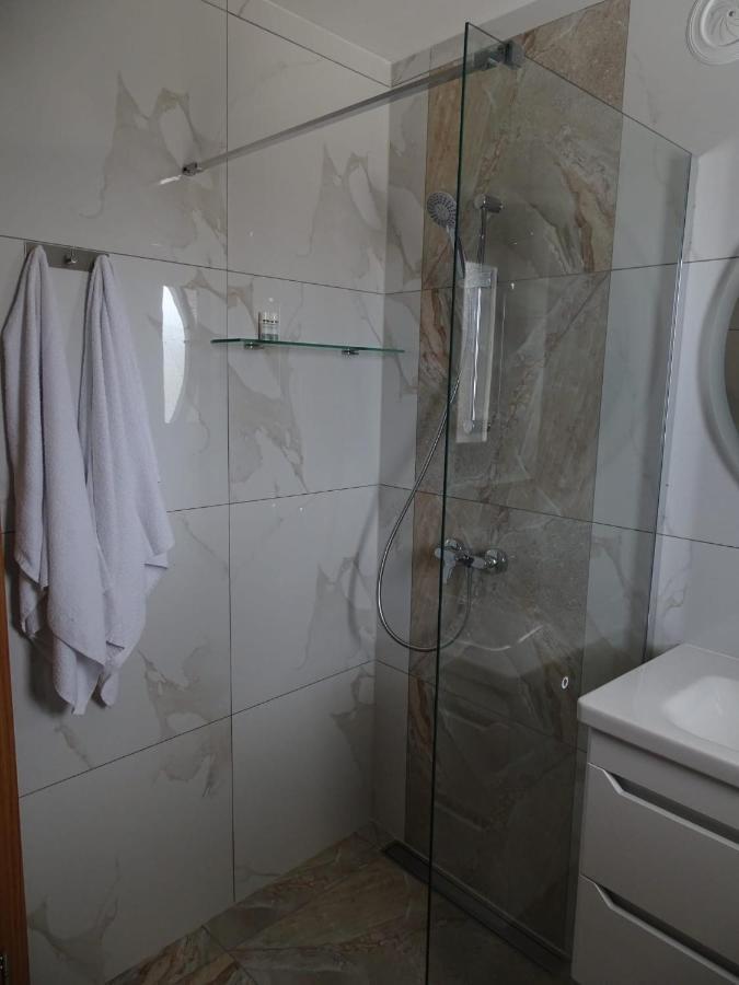 Novska Apartman Dabrovic מראה חיצוני תמונה