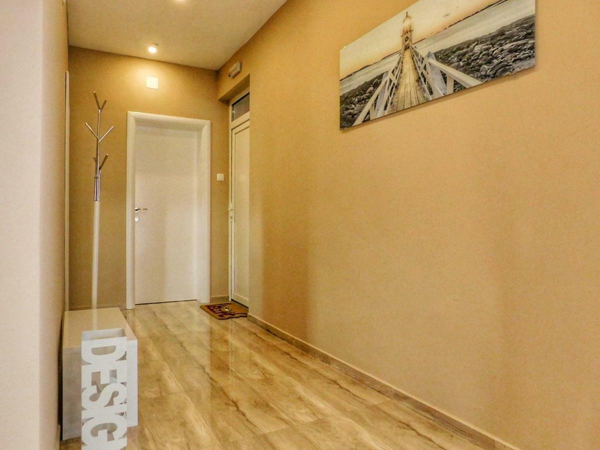 Novska Apartman Dabrovic מראה חיצוני תמונה