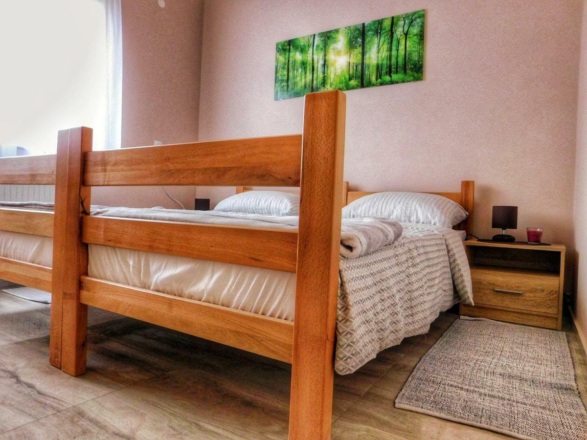 Novska Apartman Dabrovic מראה חיצוני תמונה