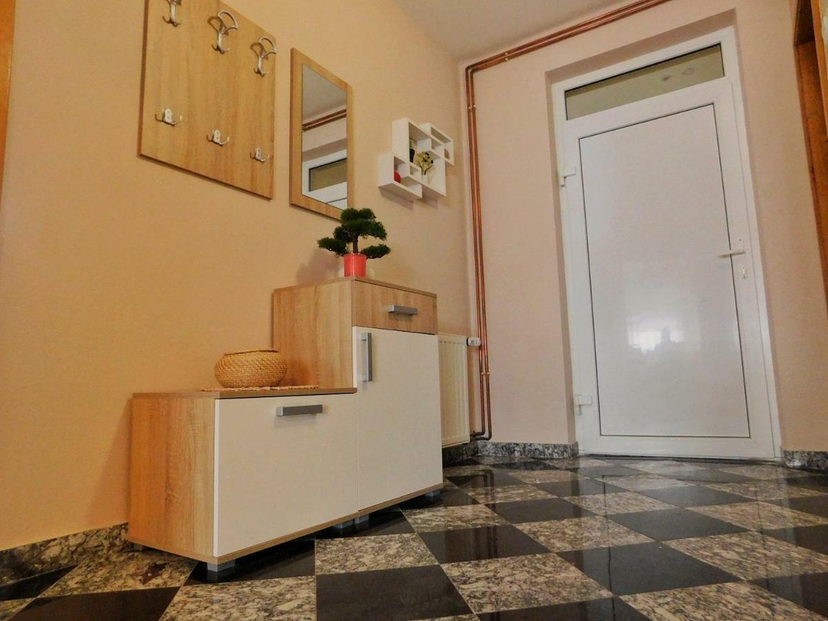 Novska Apartman Dabrovic מראה חיצוני תמונה